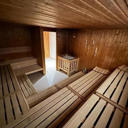 Sleep Service Mit Pool,sauna,fitness