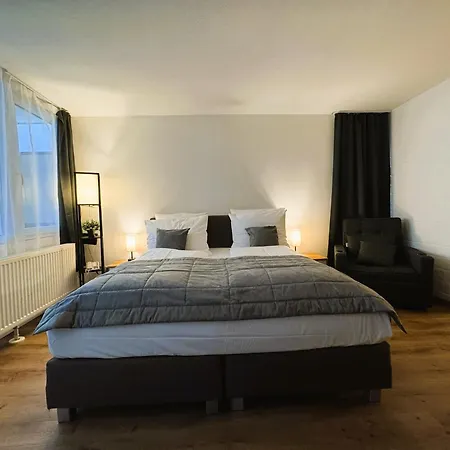 Sleep Service Mit Pool,sauna,fitness